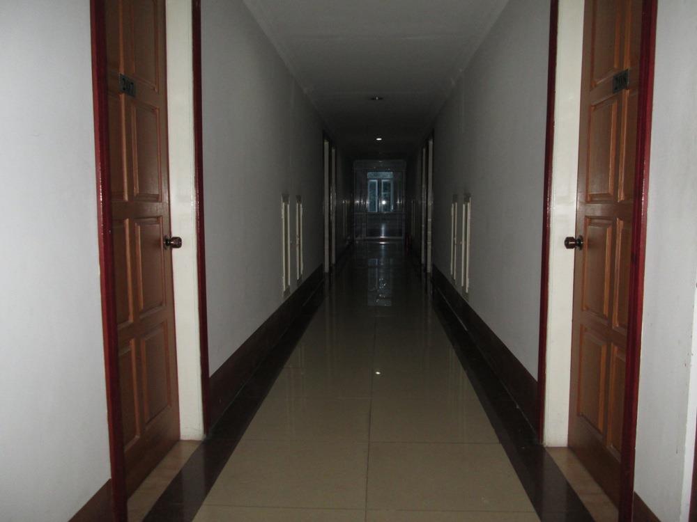 Royal Crown Hotel Γιανγκόν Εξωτερικό φωτογραφία