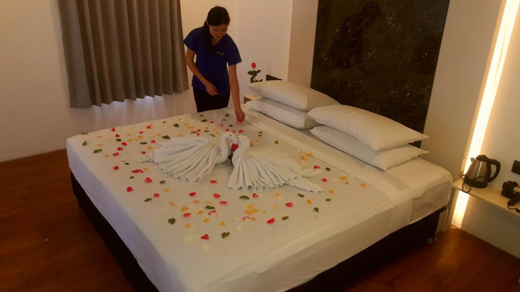 Royal Crown Hotel Γιανγκόν Εξωτερικό φωτογραφία